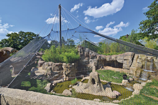 Hannover Zoo Enclosure with Cable Mesh