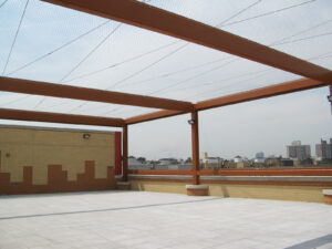 New-York-Public-School-292-Rooftop-Enclosure-Cable-Mesh-Carl-Stahl