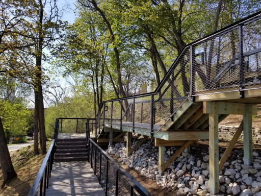 winnetka-bluff-xtend-cable-mesh-carl-stahl-decorcable-railings winnetka-bluff-xtend-cable-mesh-carl-stahl-decorcable-railings