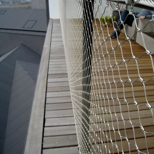cable-mesh-balcony-railing-infill-carl-stahl